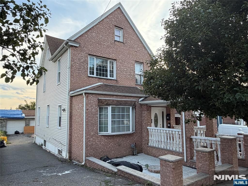 Property Photo:  664 Prospect  NJ 07022 