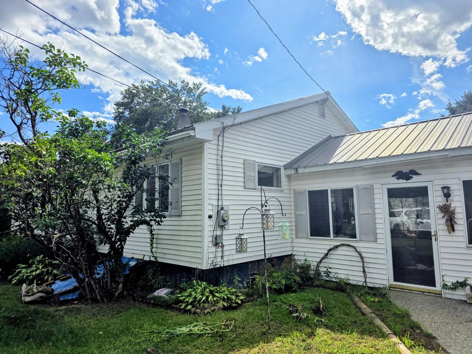 Property Photo: 31 Pierce Road NH 03451