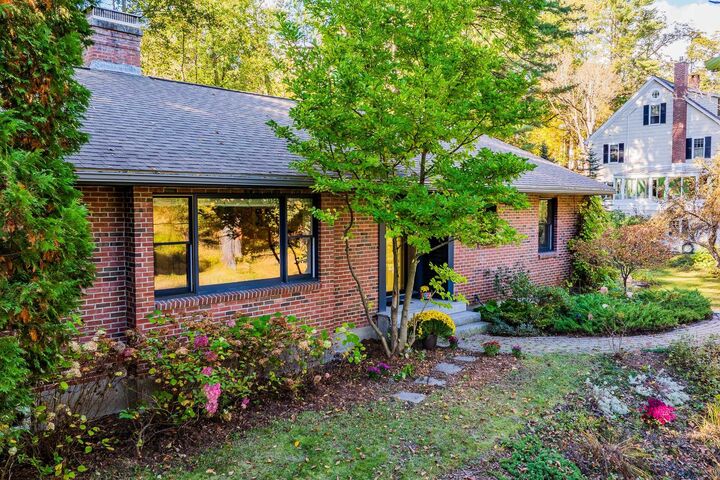 Property Photo:  15 Currier Place  NH 03755 