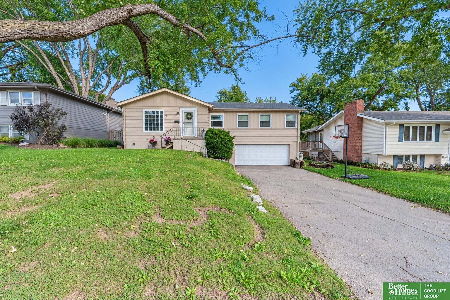 Property Photo:  3717 S 91st Street  NE 68124 