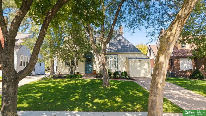 Property Photo:  4432 Pine Street  NE 68105 