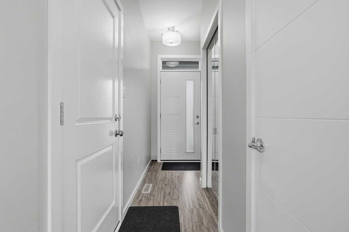 Property Photo:  466 Highlands Boulevard W 2  AB T1J 5K5 