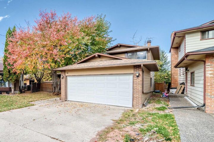 Property Photo: 36 Berkshire Mews NW AB T3K 1Z6