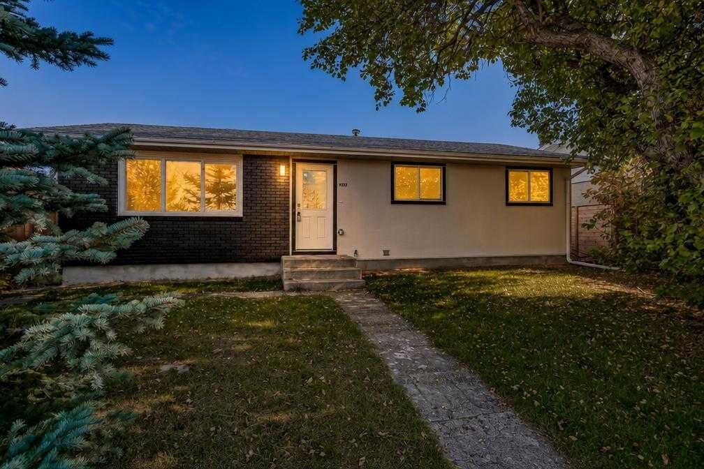 Property Photo:  9532 Allison Drive SE  AB T2J 1B5 