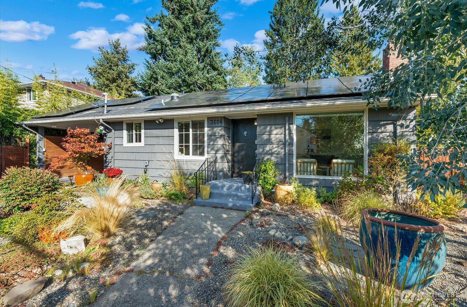 Property Photo:  3604 SW Thistle Street  WA 98126 