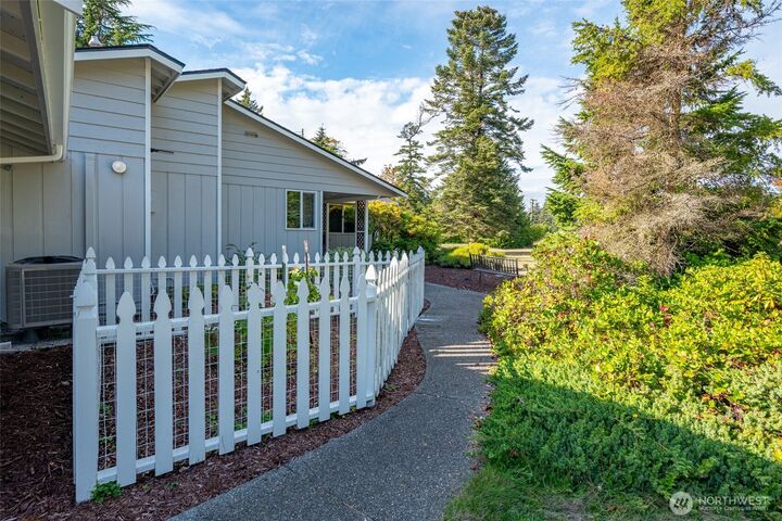 Property Photo: 410 Silver Lake Road WA 98277
