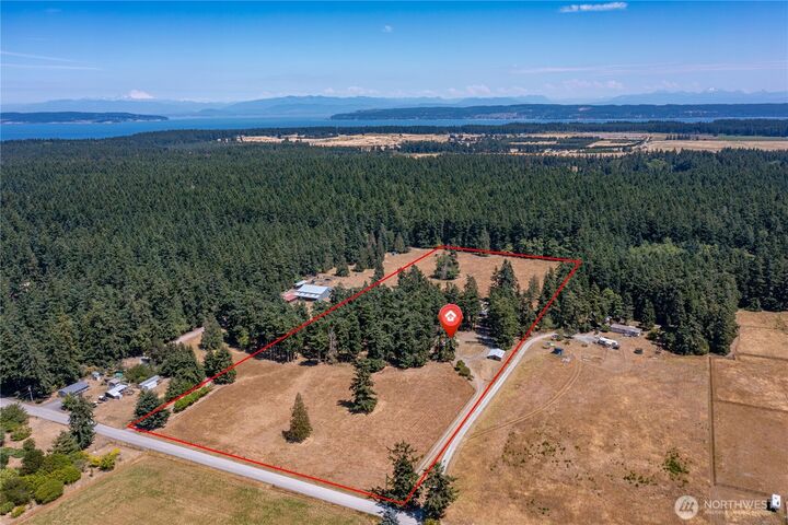 Property Photo:  347  Jacobs Road  WA 98239 