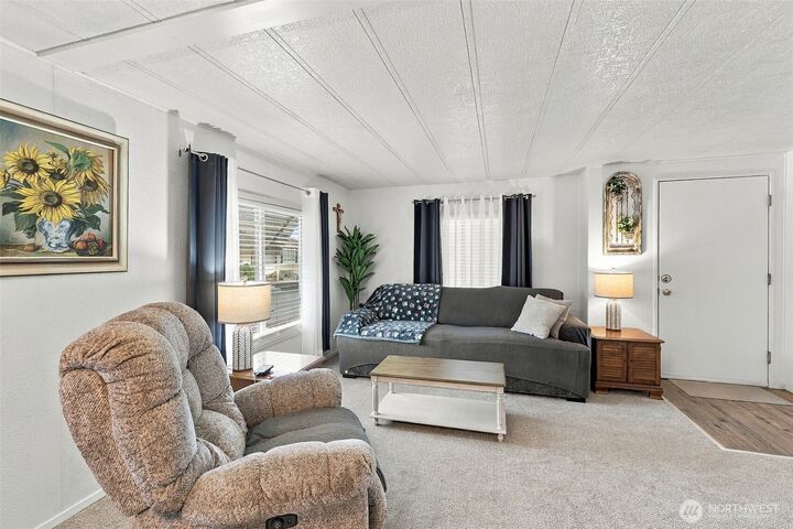 Property Photo:  2500  Alder Street 216  WA 98354 