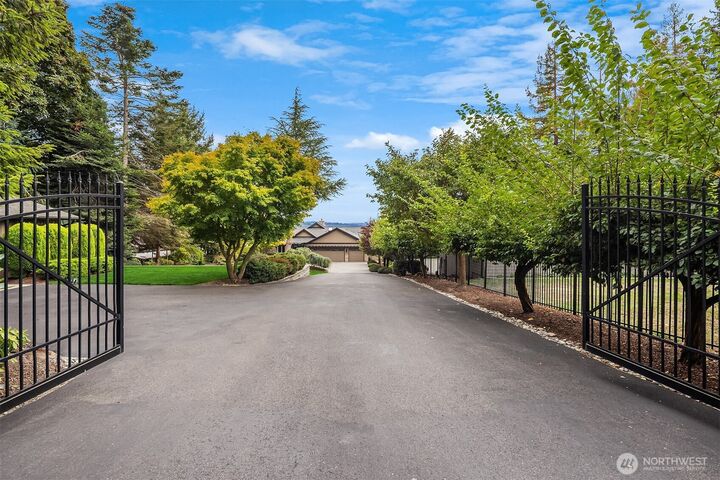 Property Photo: 371 Vine Street WA 98282