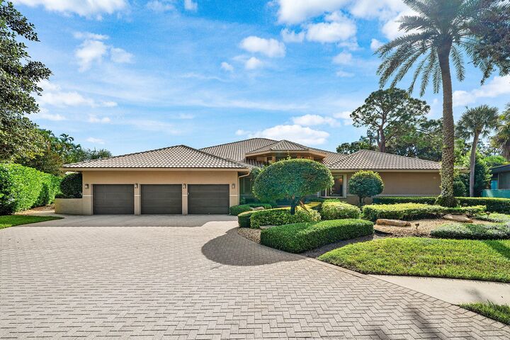 Property Photo: 4364 Kasso Circle FL 33487