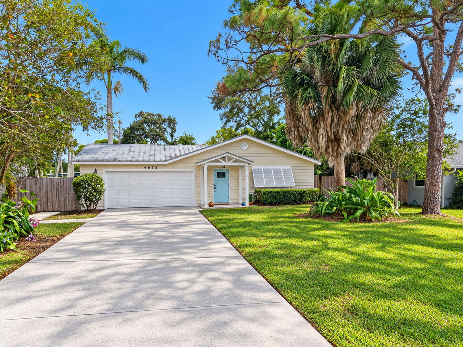 Property Photo: 4675 Canal Drive FL 33463