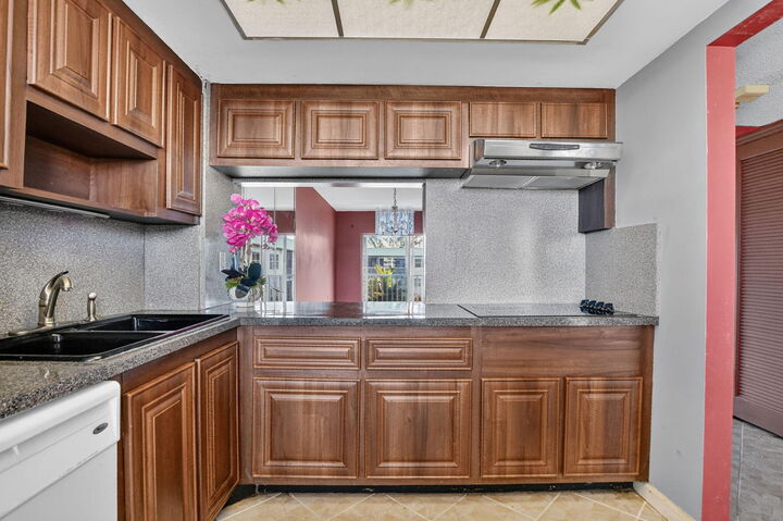 Property Photo:  9880 Marina Boulevard 1541  FL 33428 