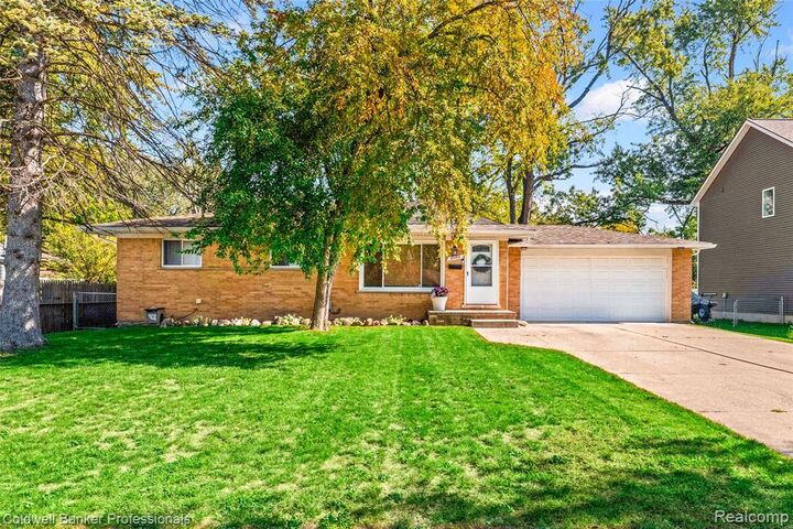 Property Photo:  18466 Foch Street  MI 48152 