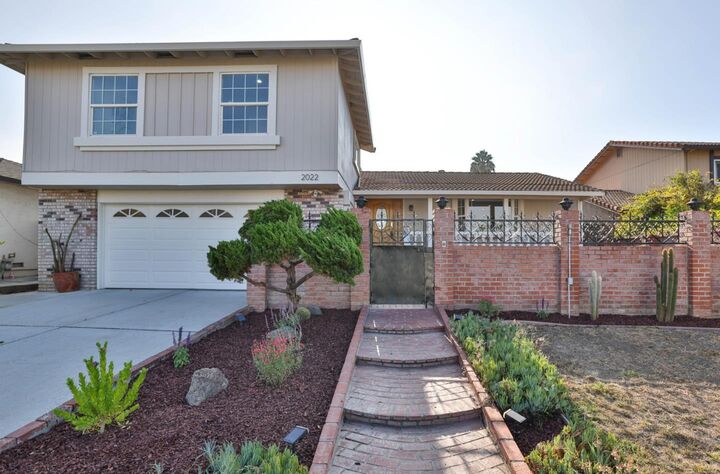 Property Photo:  2022 Admiral Place  CA 95133 