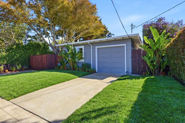 Property Photo:  450-452 State Street  CA 94401 