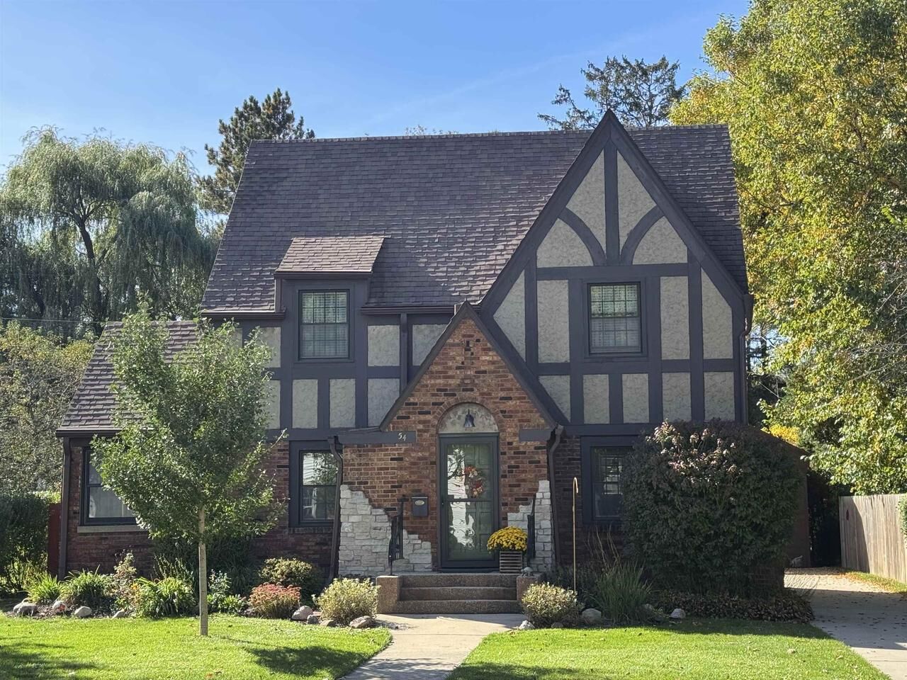 Property Photo: 54 S Blackhawk Drive WI 53545