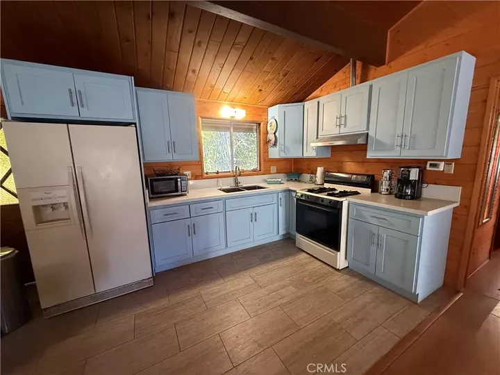 Property Photo: 23764 Zuger Drive CA 92325