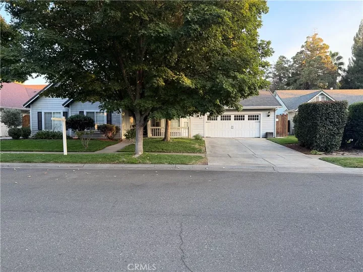 Property Photo:  4 Stratford Way  CA 95973 