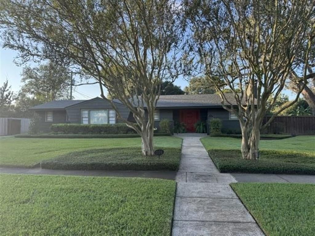 Property Photo:  1106 9th Street  LA 70601 