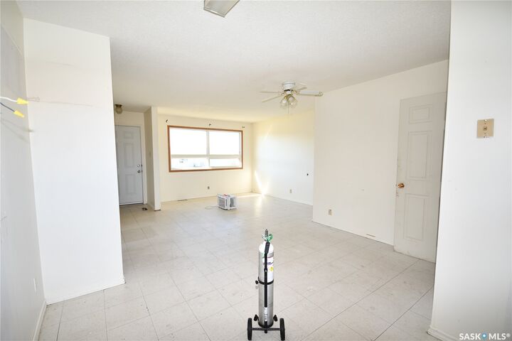 Property Photo:  205 6th Avenue N  SK S0J 0E0 