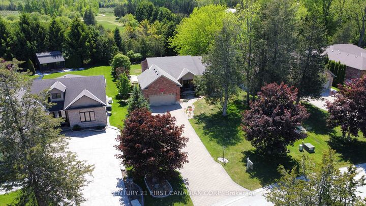 Property Photo:  10159 Meadowlily Crescent  ON N0M 1T0 
