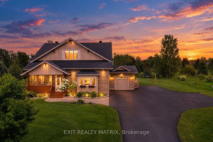 Property Photo: 123 Muirfield Court ON K0A 2X0
