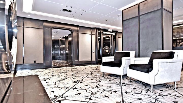 Property Photo:  88 Blue Jays Way 2111  ON M5V 2G3 