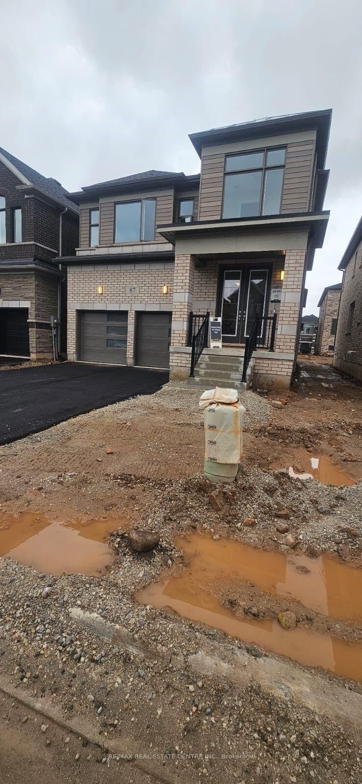 Property Photo:  87 Player Drive  ON N0B 1T0 