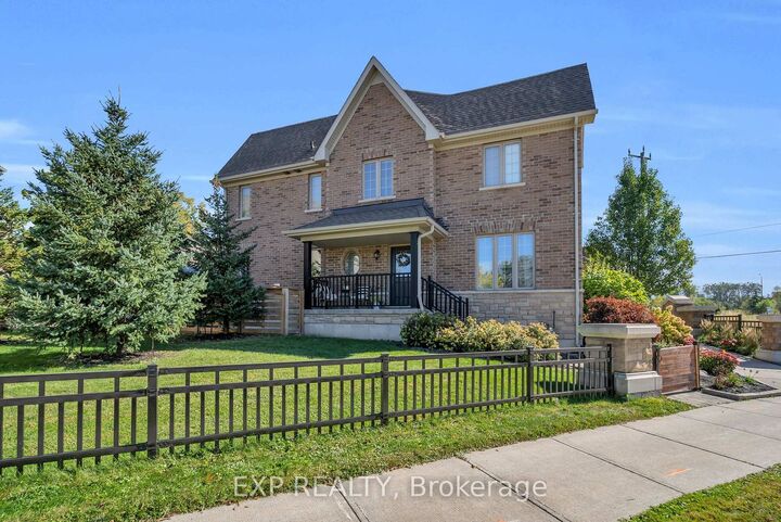 Property Photo:  10 Vita Stephanie Court  ON L0E 1R0 
