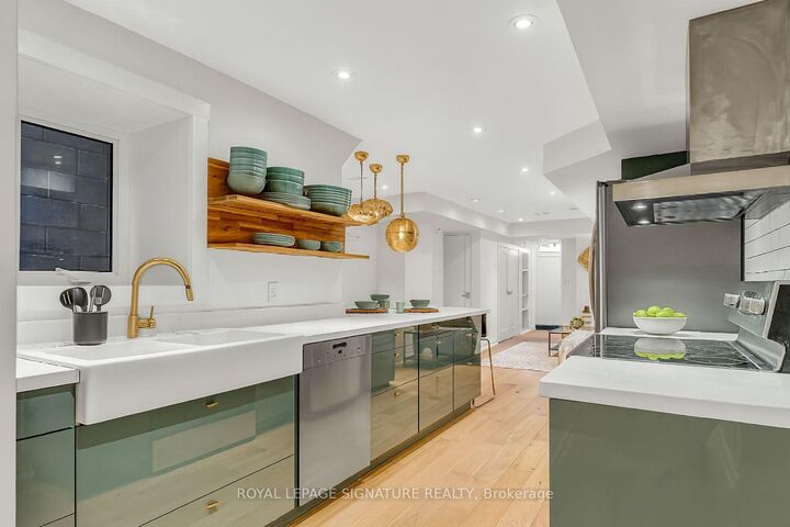 Property Photo:  58 Fern Avenue Lower  ON M6R 1K1 