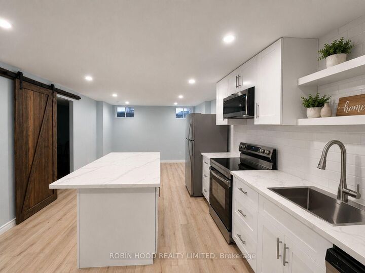 Property Photo: 91 Dun Skipper Drive ON K1X 0E8