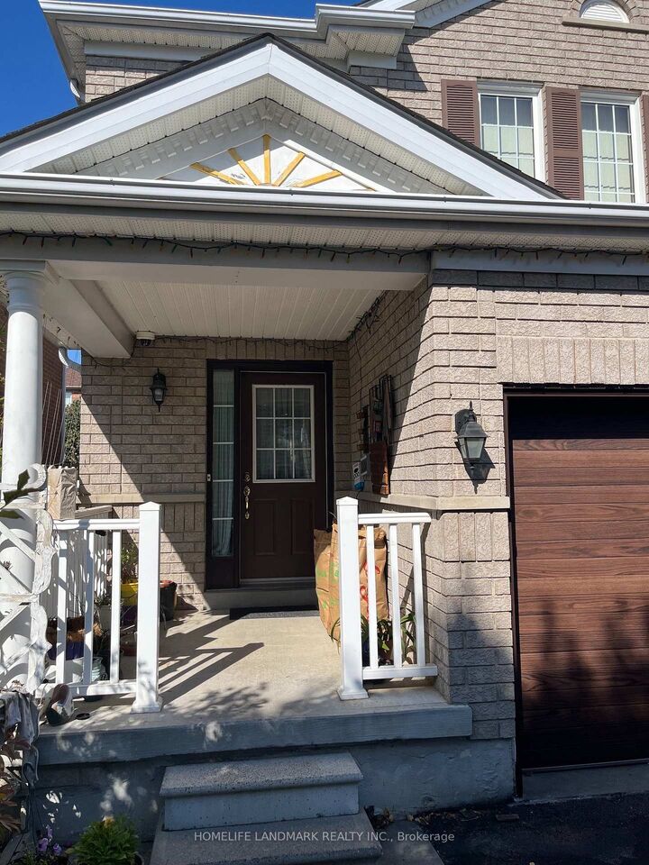 Property Photo: 24 Gwilliam Lane ON L4G 7V3