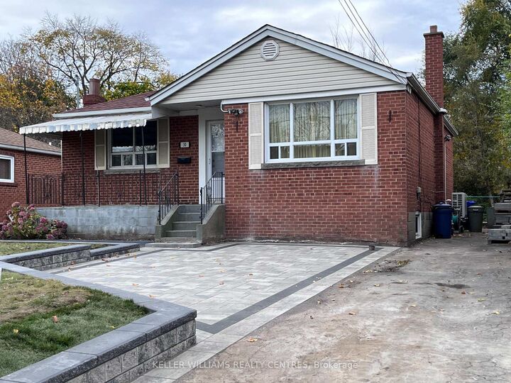 Property Photo:  30 Glen Everest Road Lower  ON M1N 1J3 