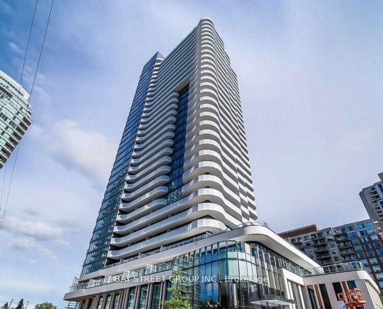 Property Photo: 15 Holmes Avenue 1807 ON M2N 0L4