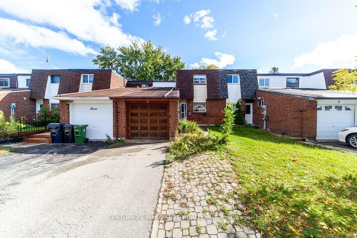Property Photo: 5 Wiggens Court ON M1B 1K3