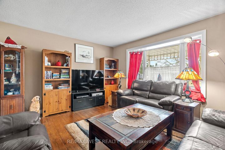 Property Photo:  96 Langford Drive  ON N0M 2J0 