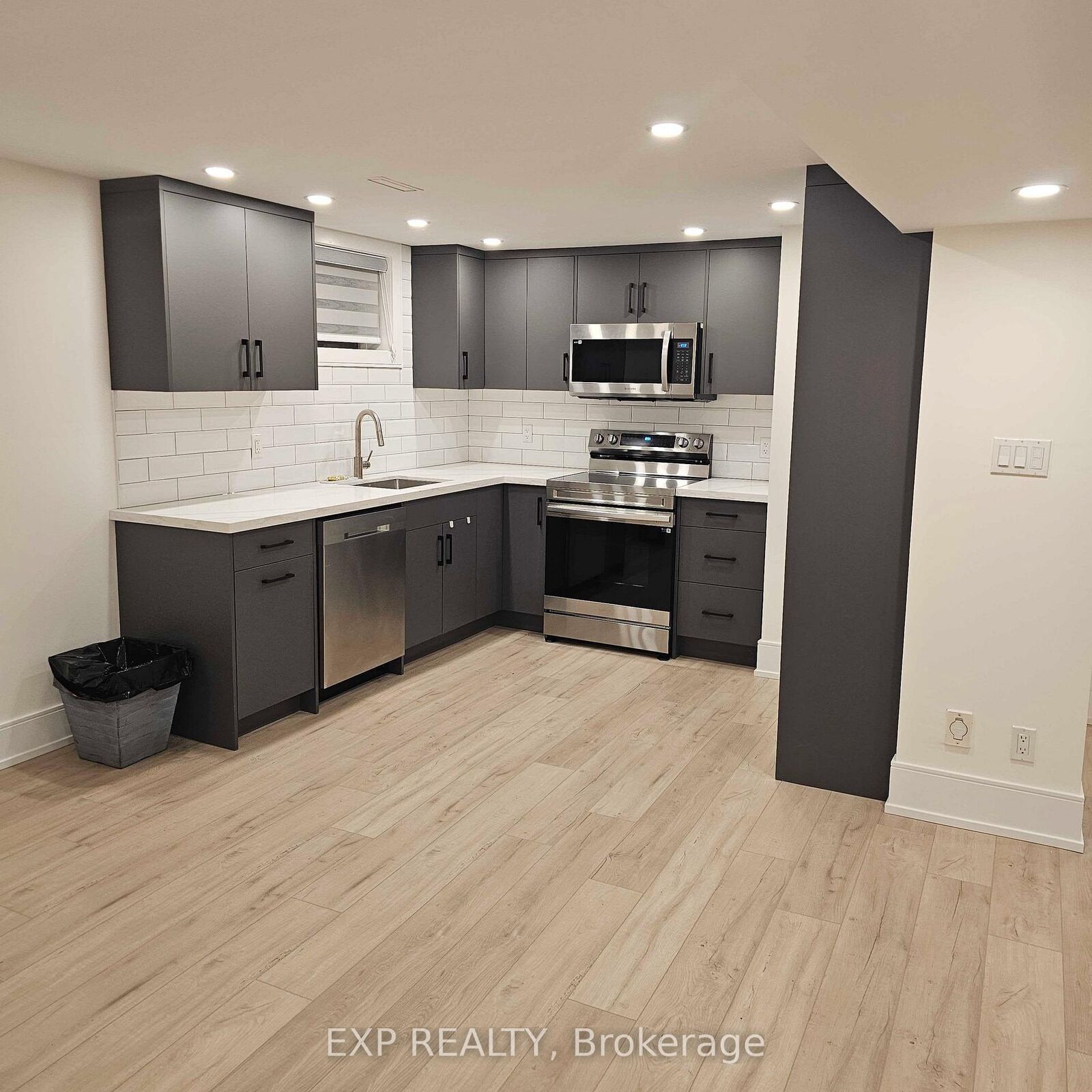 Property Photo:  5552 Bourget Drive  ON L5R 3A3 