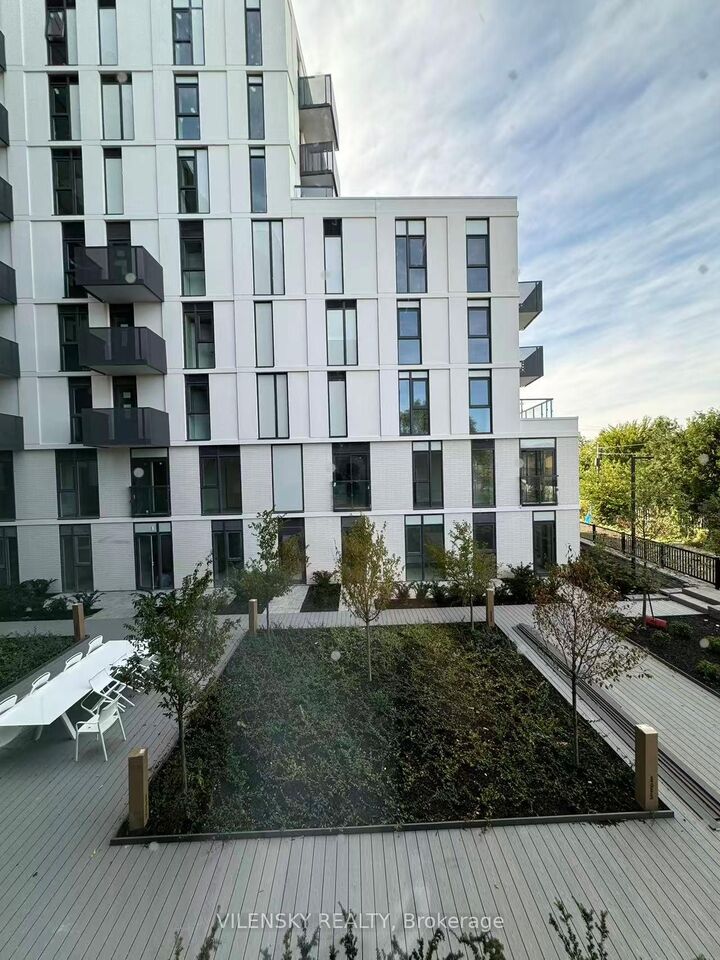 Property Photo: 500 Wilson Avenue 222 ON M3H 0E5