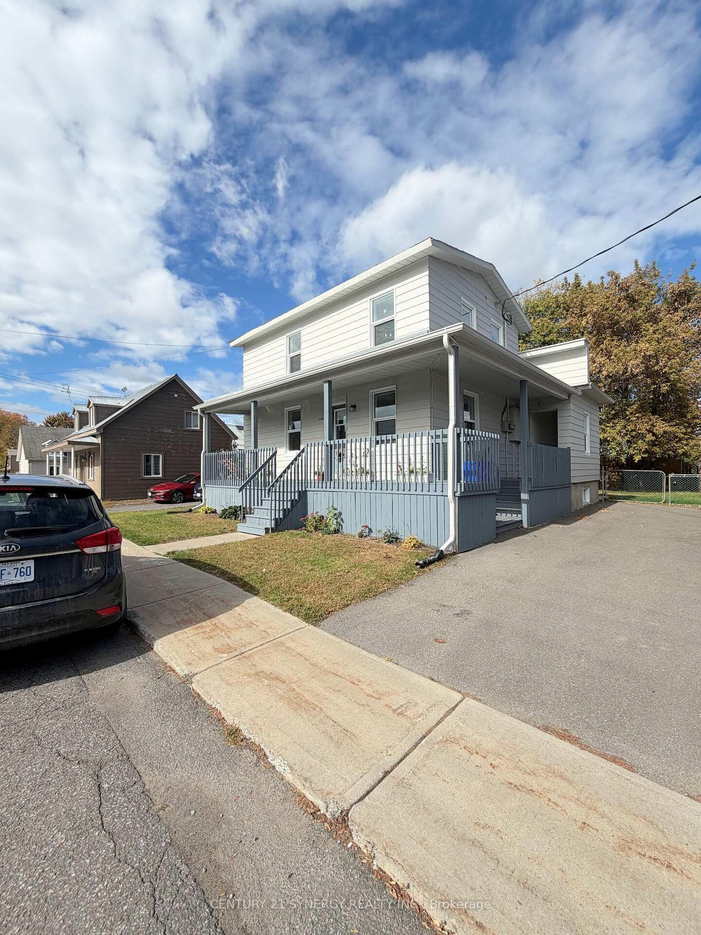 Property Photo:  346 Rue Telegraph Road A  ON K0B 1A0 