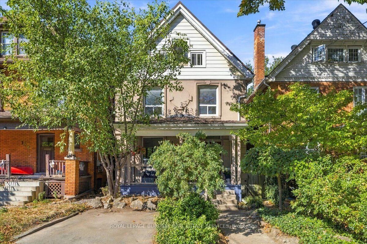 Property Photo:  98 Sanford Avenue S  ON L8M 2G8 