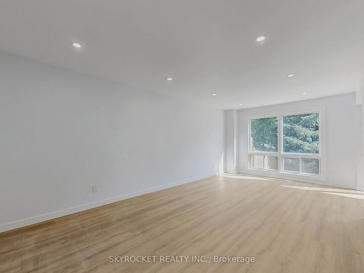 Property Photo:  125 Bythia Street  ON L9W 3V4 