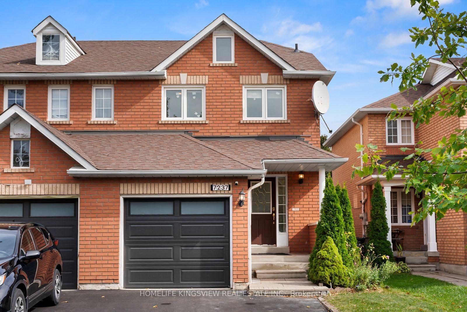 Property Photo:  7237 Frontier Ridge  ON L5N 7P9 