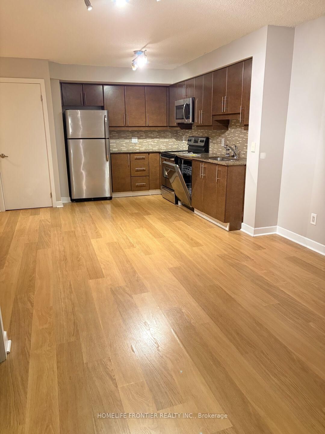 Property Photo:  33 Bay Street 707  ON M5J 2Z3 