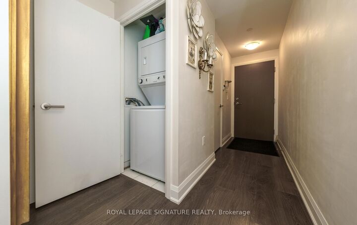 Property Photo: 160 Vanderhoof Avenue 618 ON M4G 0B7