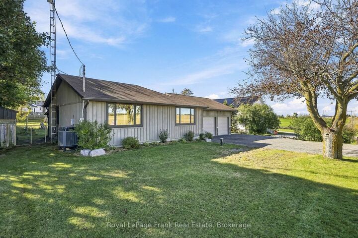 Property Photo:  170 7A Highway  ON L0B 1K0 