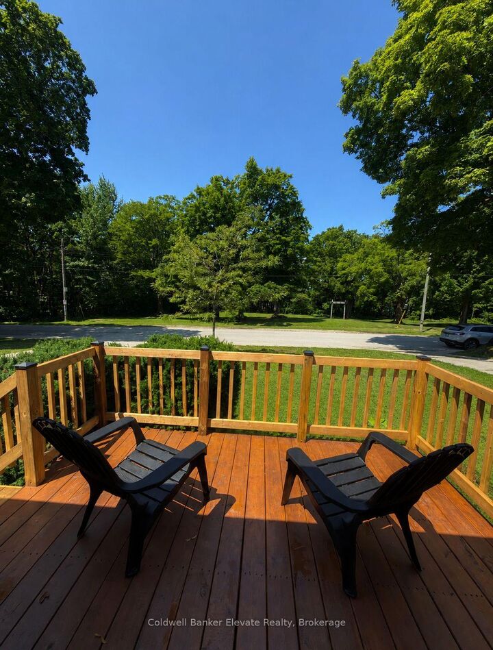 Photo de la propriété: 1625 5th Avenue E ON N4K 2S3