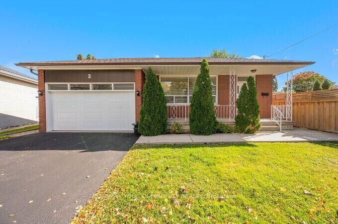 Property Photo:  3 Indianola Drive  ON M9C 3P1 