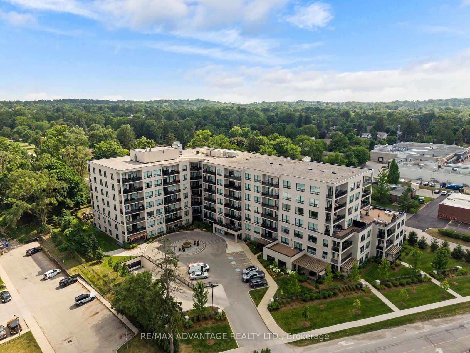 Property Photo:  1200 Commissioners Road W 118  ON N6K 1C7 
