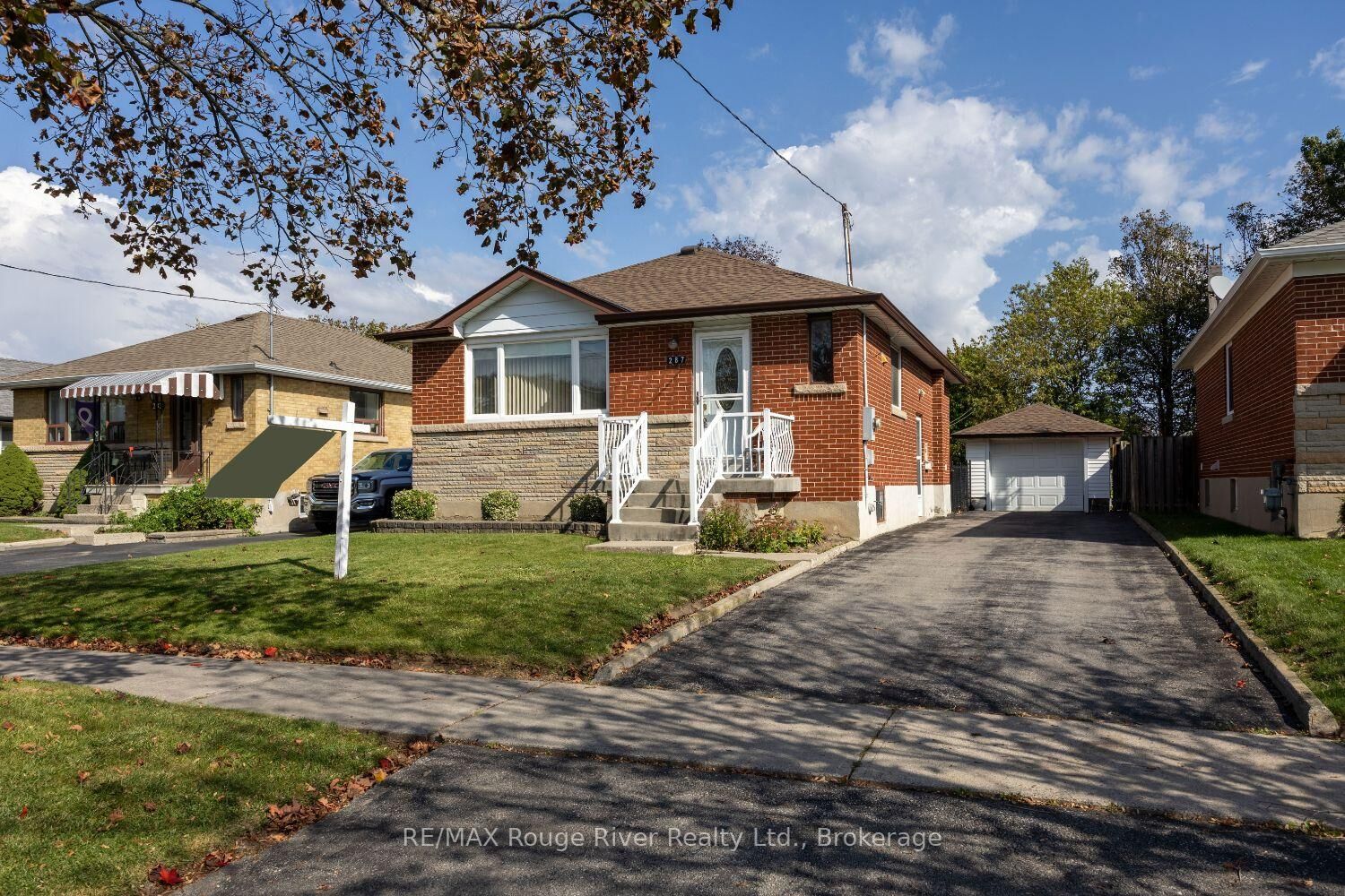 Property Photo: 287 Guelph Street ON L1H 6J3