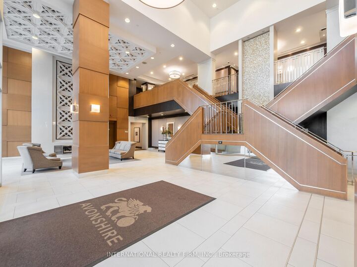 Property Photo:  100 Harrison Garden Boulevard 925  ON M2N 0C2 
